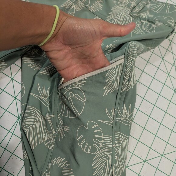 EUC Wild Rye Freel Shorts Size 4 Paradise print - Picture 5 of 5